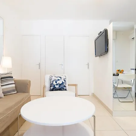 Archer De Palma Yourhosthelper Apartment *